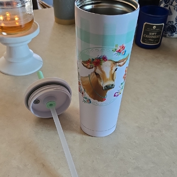 ❌️ SOLD❌️  Floral Cow Tumbler with Straw - Picture 1 of 10